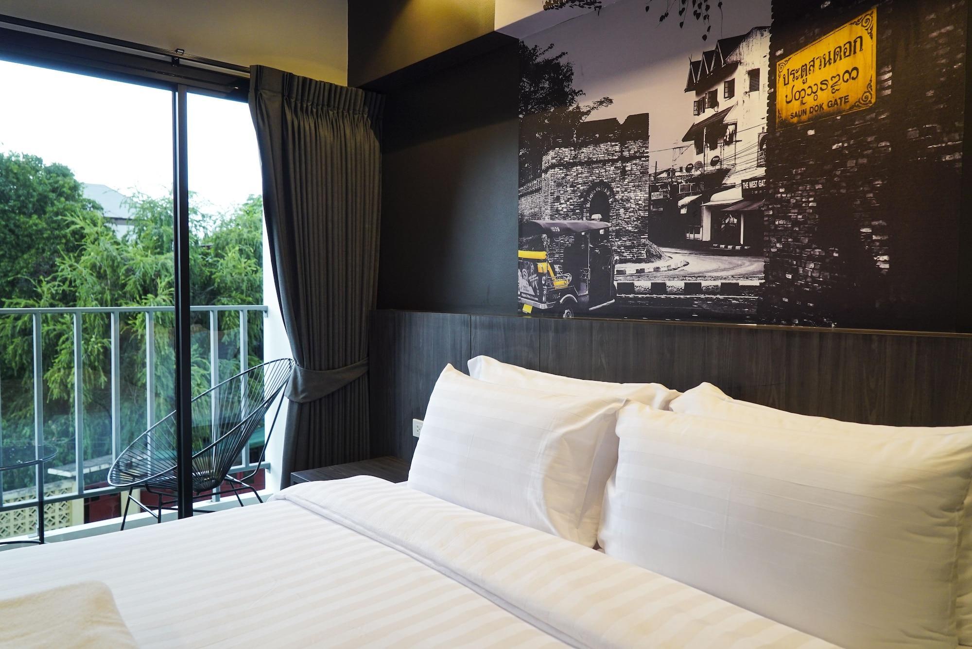 Sleep Mai Thapae Chiang Mai Old City Lifestyle Hotel Exterior photo