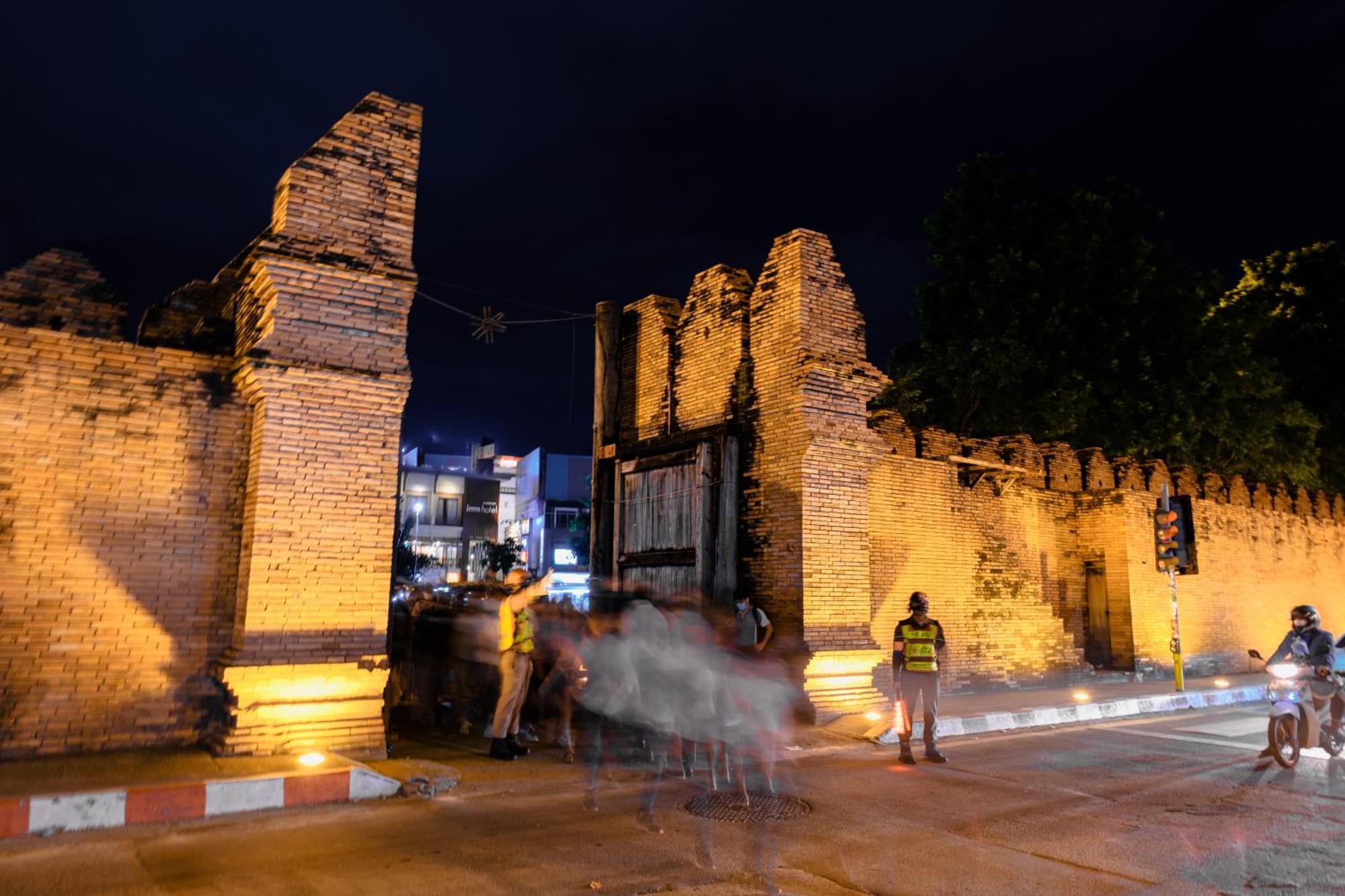 Sleep Mai Thapae Chiang Mai Old City Lifestyle Hotel Exterior photo